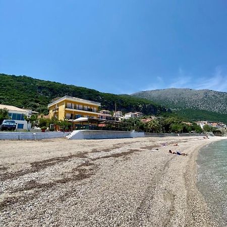 Riviera Hotel Порос Екстер'єр фото
