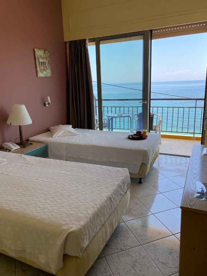 Riviera Hotel Порос Екстер'єр фото
